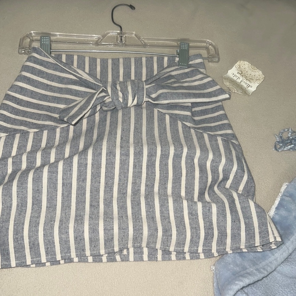 mini skirt